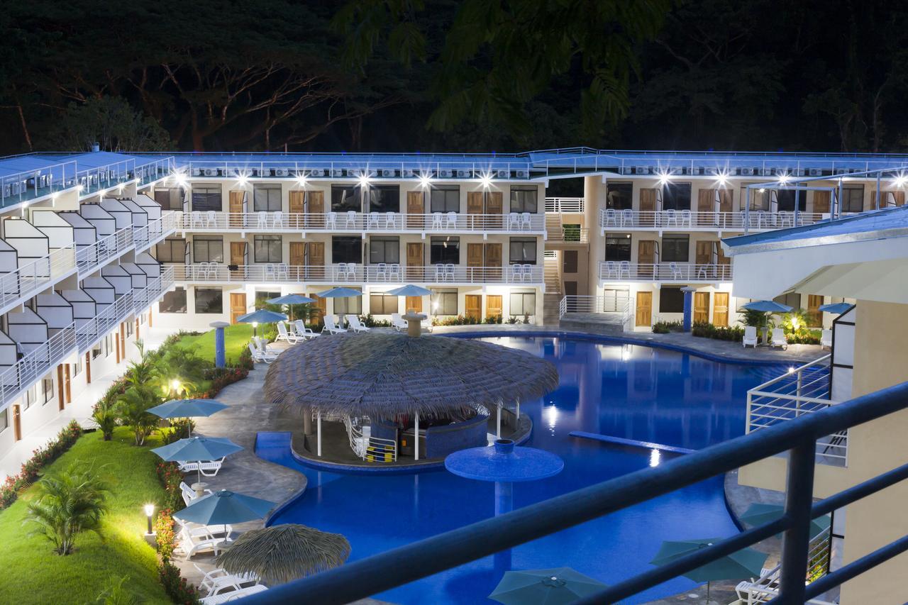Hotel Arenas En Punta Leona Playa Agujas Exterior photo