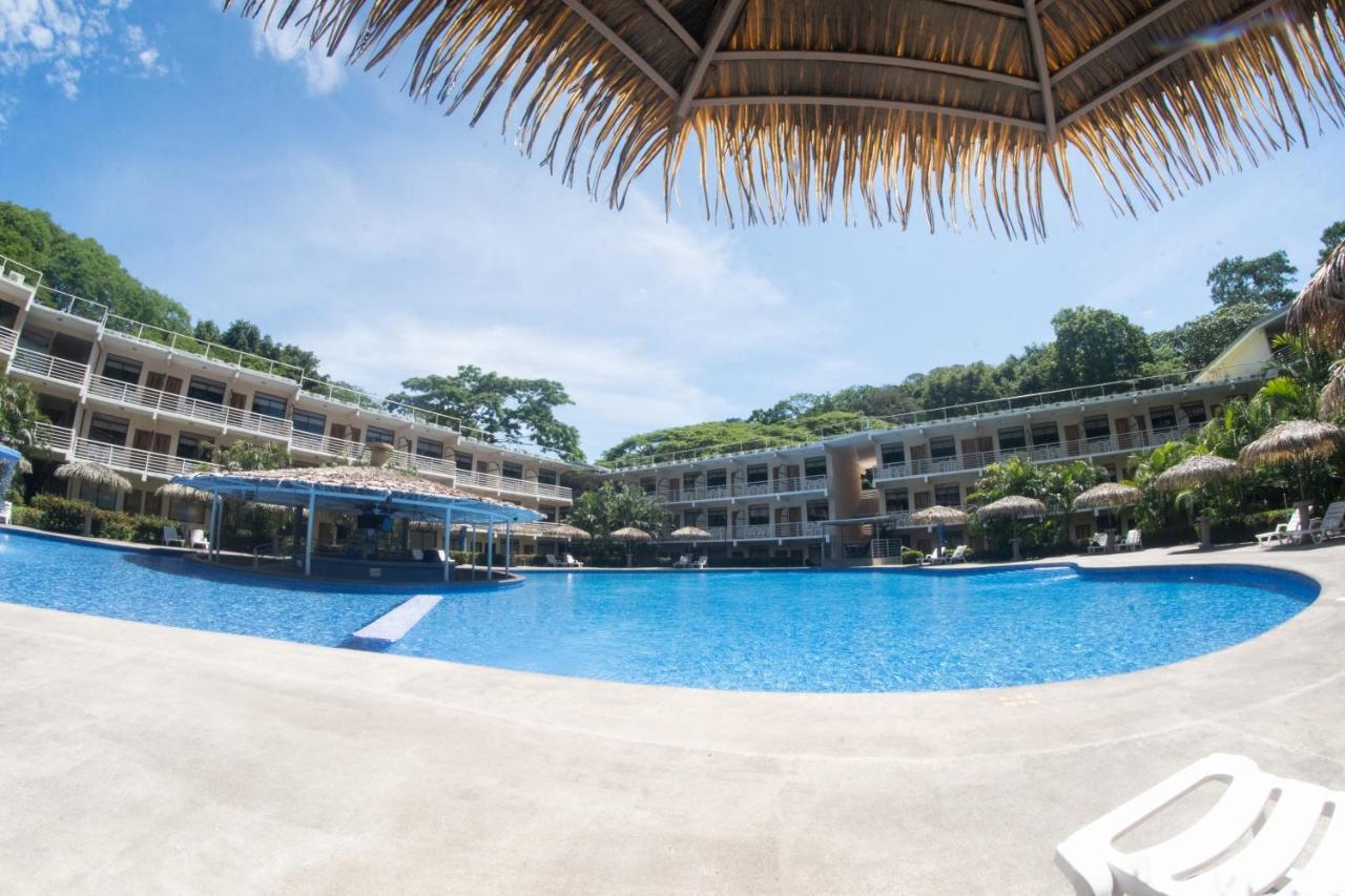 Hotel Arenas En Punta Leona Playa Agujas Exterior photo